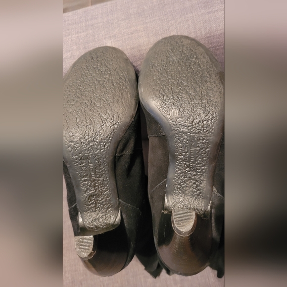 Boots - Picture 7 of 7